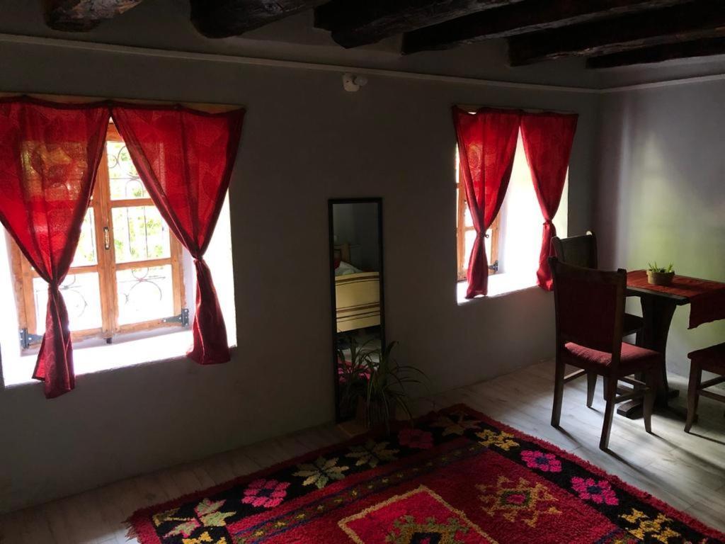 Guesthouse Kujtimi Theth Buitenkant foto