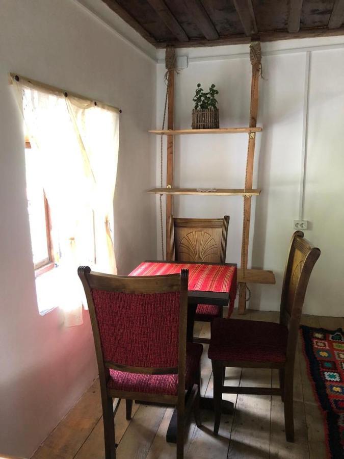 Guesthouse Kujtimi Theth Buitenkant foto